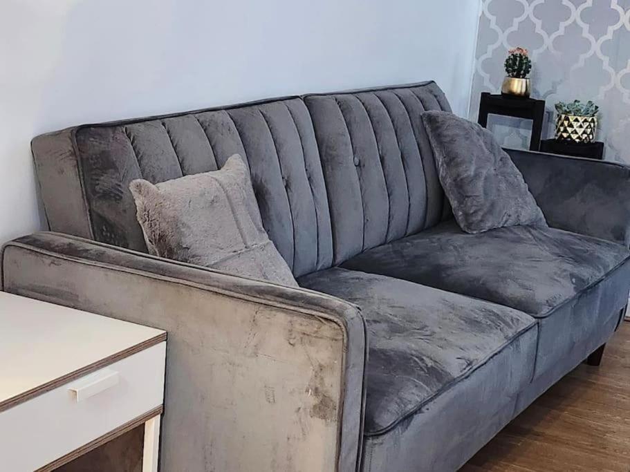 Spacious Ground Floor 2 Bedroom 2 Bathroom Flat In Hatfield Near Hertfordshire University Private Car Park Sleeps 5-6 Εξωτερικό φωτογραφία
